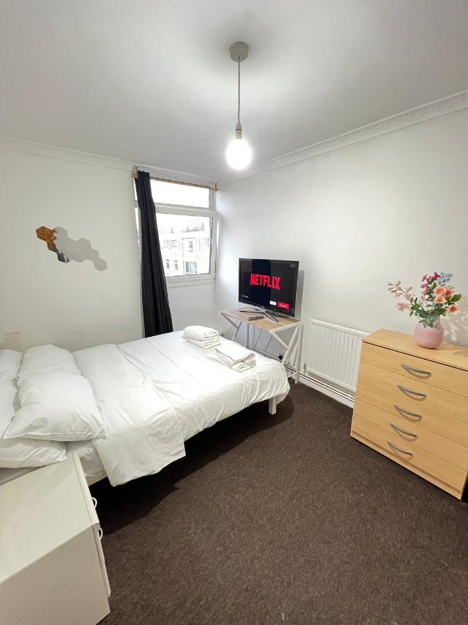 Entire 3 Bedroom Luxury Apartment In London With Private Balcony Εξωτερικό φωτογραφία